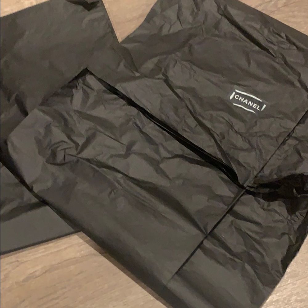 Chanel hardboard box bundle - Picture 4 of 8